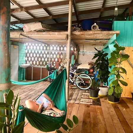 Rub Lom Chom Klong Homestay 춤폰 외부 사진