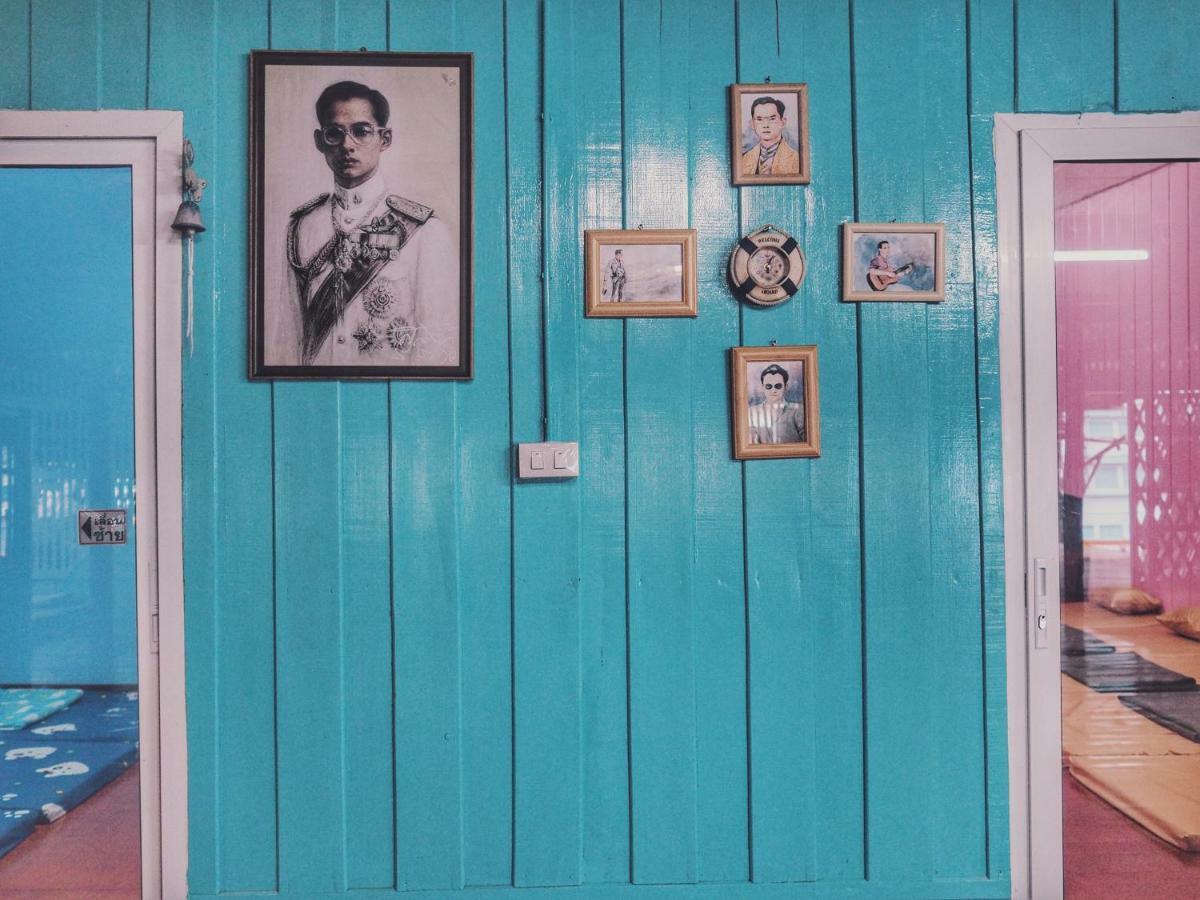 Rub Lom Chom Klong Homestay 춤폰 외부 사진