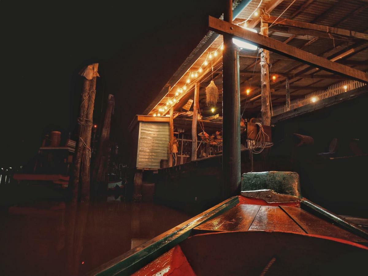 Rub Lom Chom Klong Homestay 춤폰 외부 사진